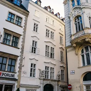 Apartament Living City Center