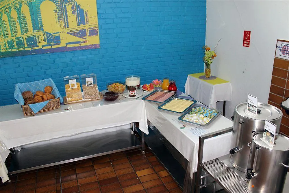 Hostel Huetteldorf Vienna
