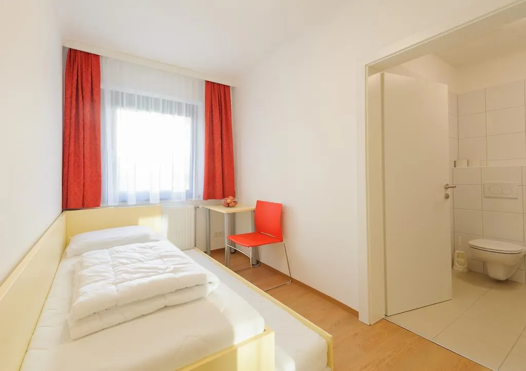 Hostel Huetteldorf Vienna